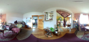 Unas Wohnbereich in 360 Grad (Foto: Regina Katzer)